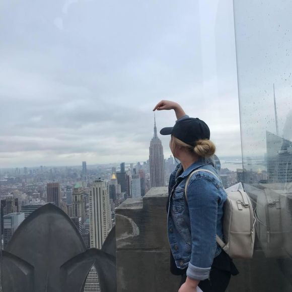 Meet your Posher, Jade - Picture 1 of 1